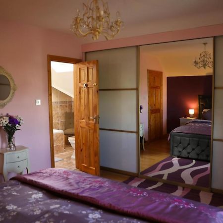 Seascape On The Edge Of Town: 4 Beds All Ensuite. Belmullet Luaran gambar