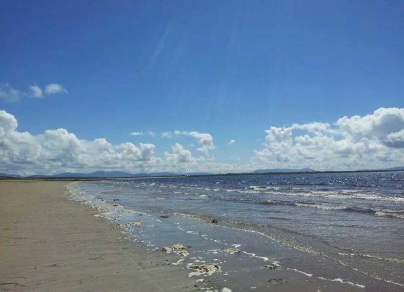 Seascape On The Edge Of Town: 4 Beds All Ensuite. Belmullet Luaran gambar